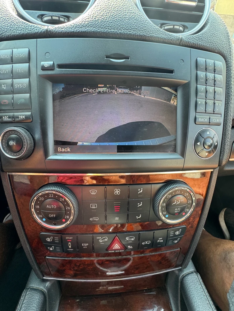 Mercedes-Benz GL 550, снимка 9 - Автомобили и джипове - 52194514