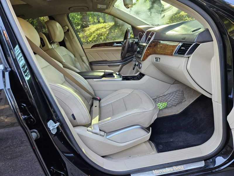 Mercedes-Benz GL 55 AMG DISTRONIC/TV+ 2/PANORAMA/HARMAN KARDON, снимка 8 - Автомобили и джипове - 52458175
