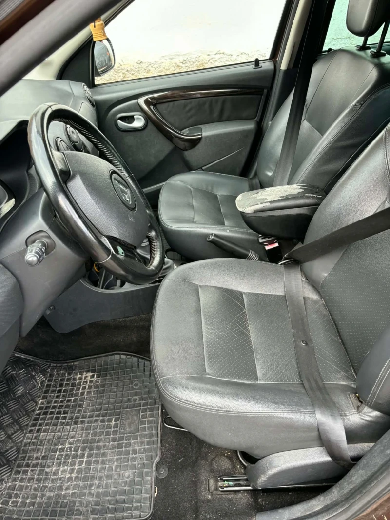 Dacia Duster 1.5dCI - ОБСЛУЖЕНА , ВСИЧКО ПЛАТЕНО , ТОП, снимка 9 - Автомобили и джипове - 52613786