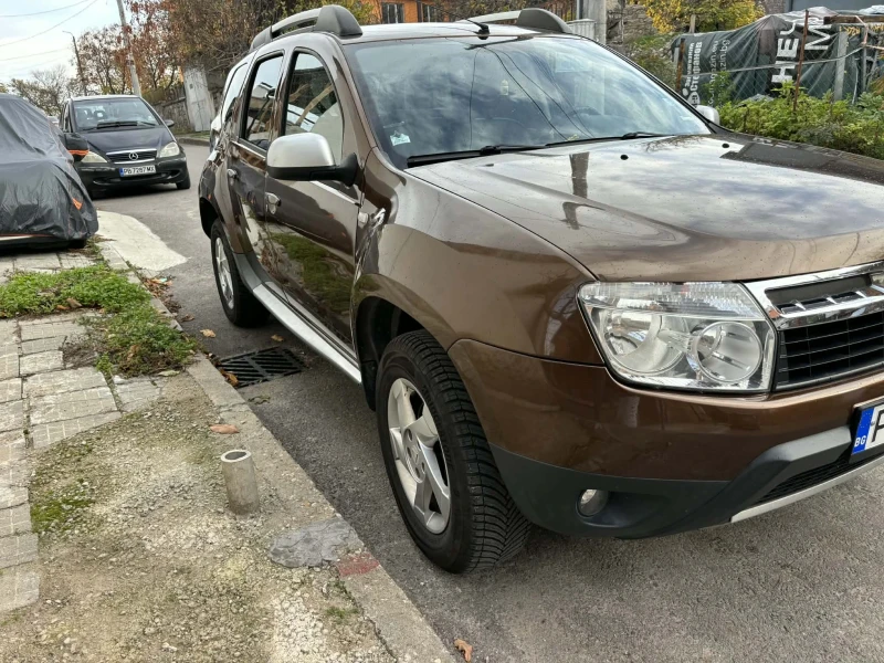 Dacia Duster 1.5dCI - ОБСЛУЖЕНА , ВСИЧКО ПЛАТЕНО , ТОП, снимка 3 - Автомобили и джипове - 52613786