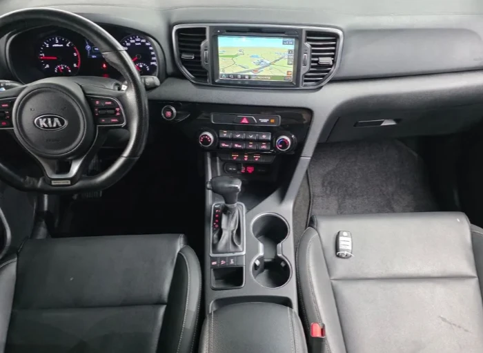 Kia Sportage 2.0 CRDi 4WD - изображение 7