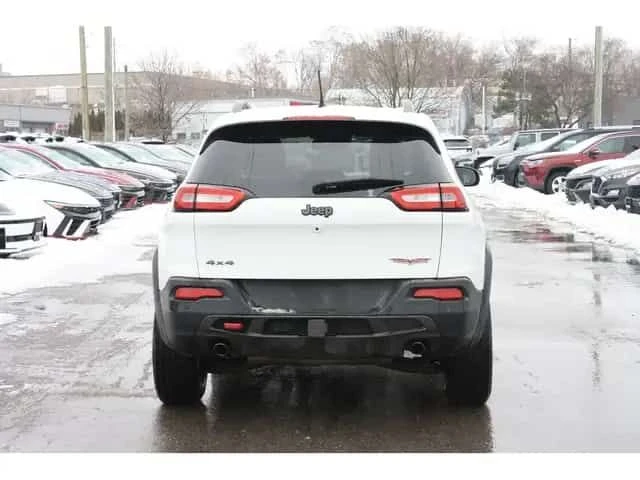 Jeep Cherokee Trailhawk | CARFAX | KEYLESS | ПОДГРЕВИ, снимка 5 - Автомобили и джипове - 53972470
