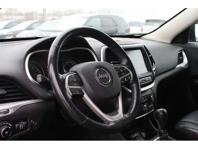 Jeep Cherokee Trailhawk | CARFAX | KEYLESS | ПОДГРЕВИ, снимка 10 - Автомобили и джипове - 53972470