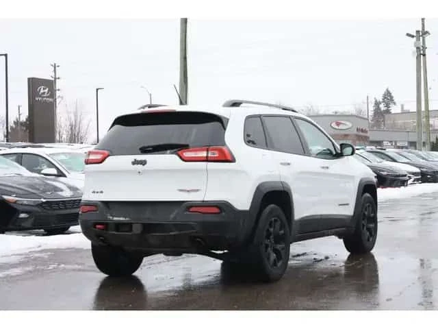 Jeep Cherokee Trailhawk | CARFAX | KEYLESS | ПОДГРЕВИ, снимка 4 - Автомобили и джипове - 53972470