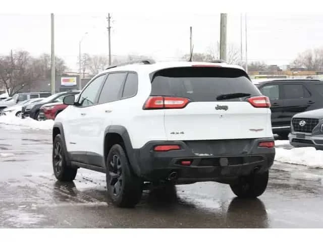 Jeep Cherokee Trailhawk | CARFAX | KEYLESS | ПОДГРЕВИ, снимка 6 - Автомобили и джипове - 53972470