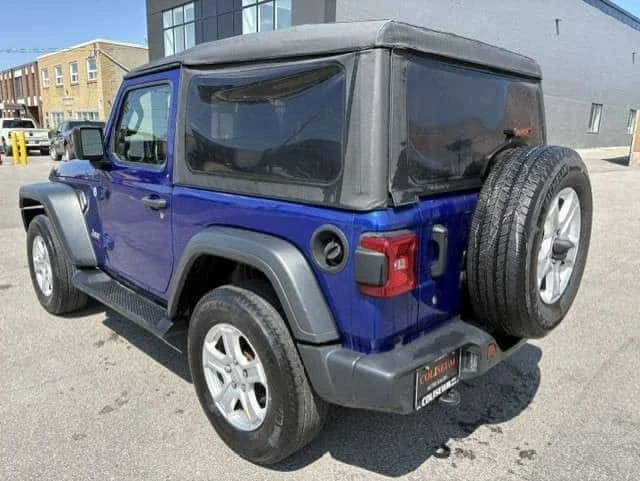 Jeep Wrangler * Sport AUTO CAMERA HEATED SEATS/STEERING CERTIFIE, снимка 3 - Автомобили и джипове - 55693053