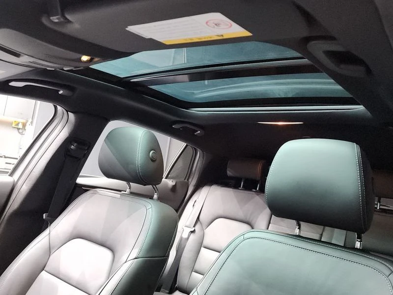 Infiniti Q30 2.0 Automatic ПОДГРЕВ* КАМЕРА* ПАНОРАМА, снимка 16 - Автомобили и джипове - 55980728