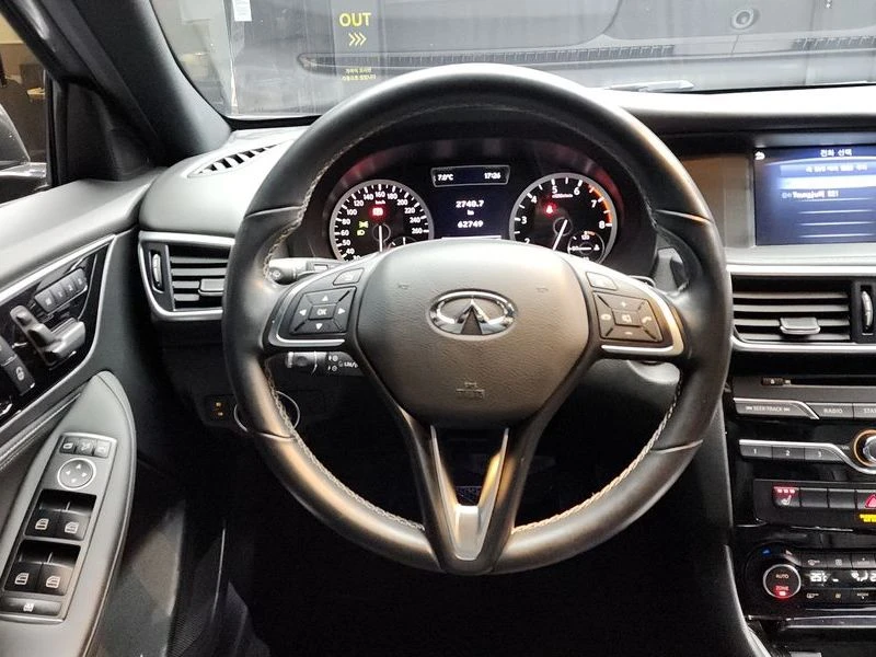 Infiniti Q30 2.0 Automatic ПОДГРЕВ* КАМЕРА* ПАНОРАМА, снимка 13 - Автомобили и джипове - 55980728