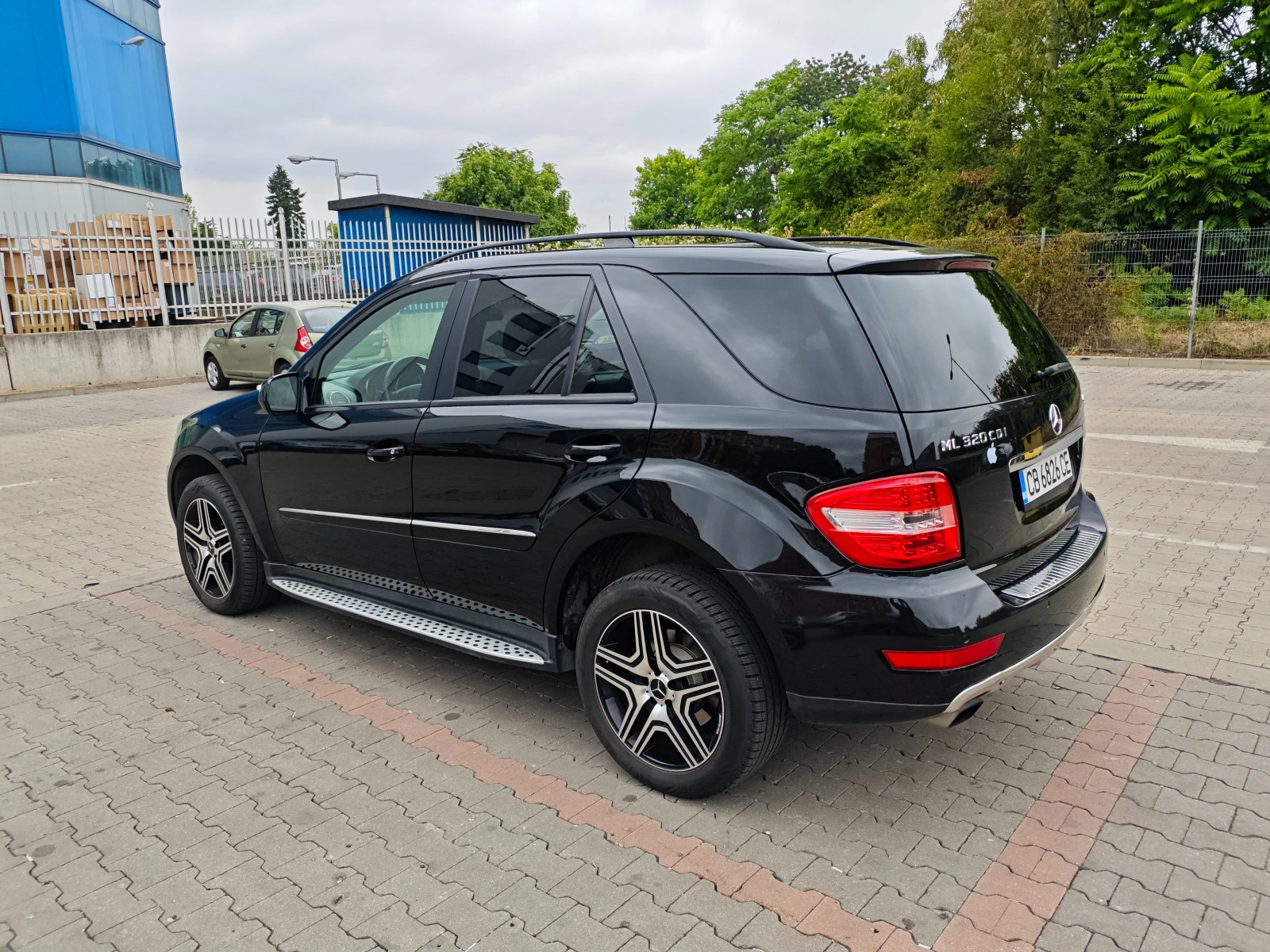 Mercedes-Benz ML 320  - изображение 7