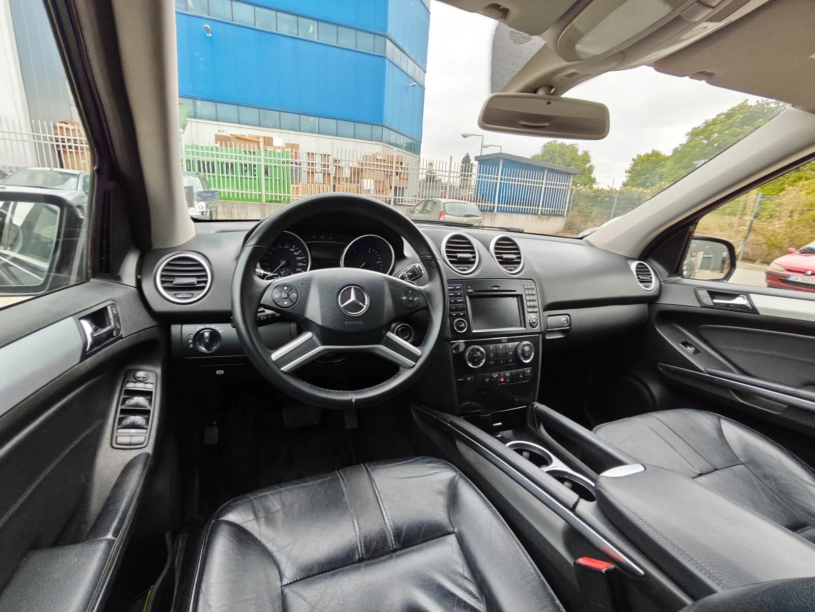 Mercedes-Benz ML 320  - изображение 10