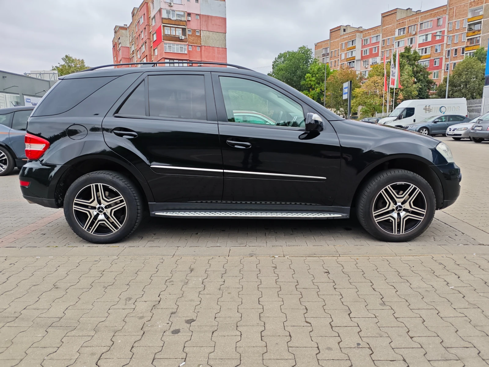 Mercedes-Benz ML 320  - изображение 4