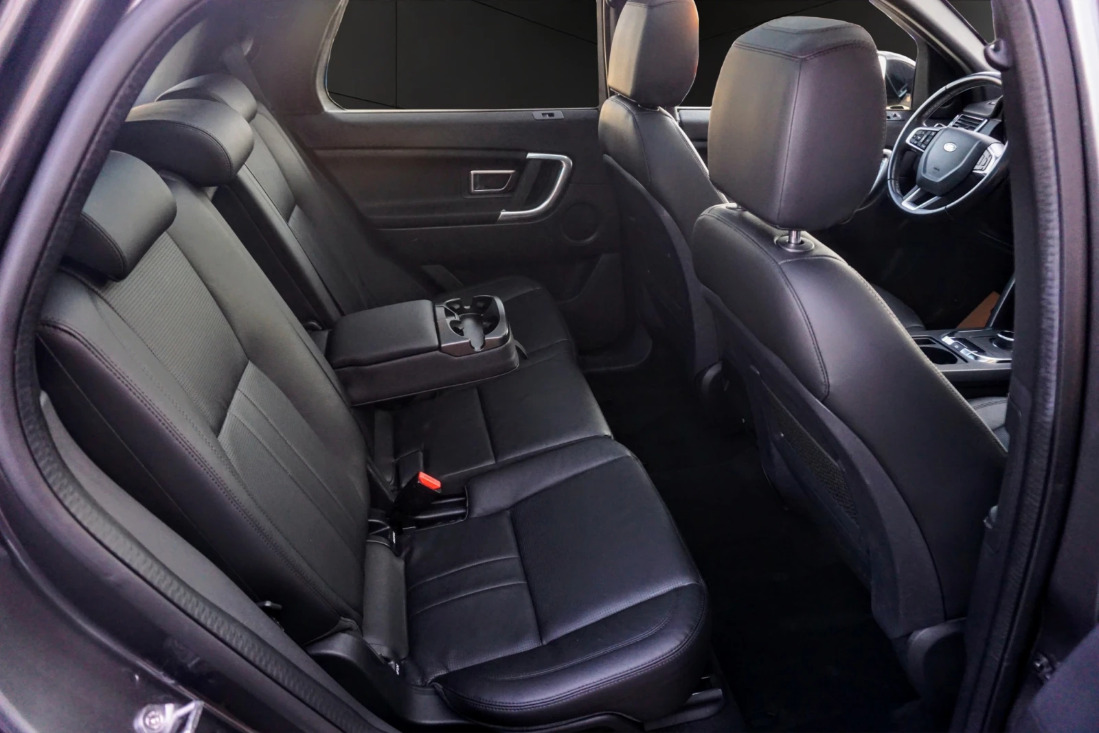 Land Rover Discovery Sport 2.0 TD4 HSE LUXURY PANORAMIC, снимка 14 - Автомобили и джипове - 53832275