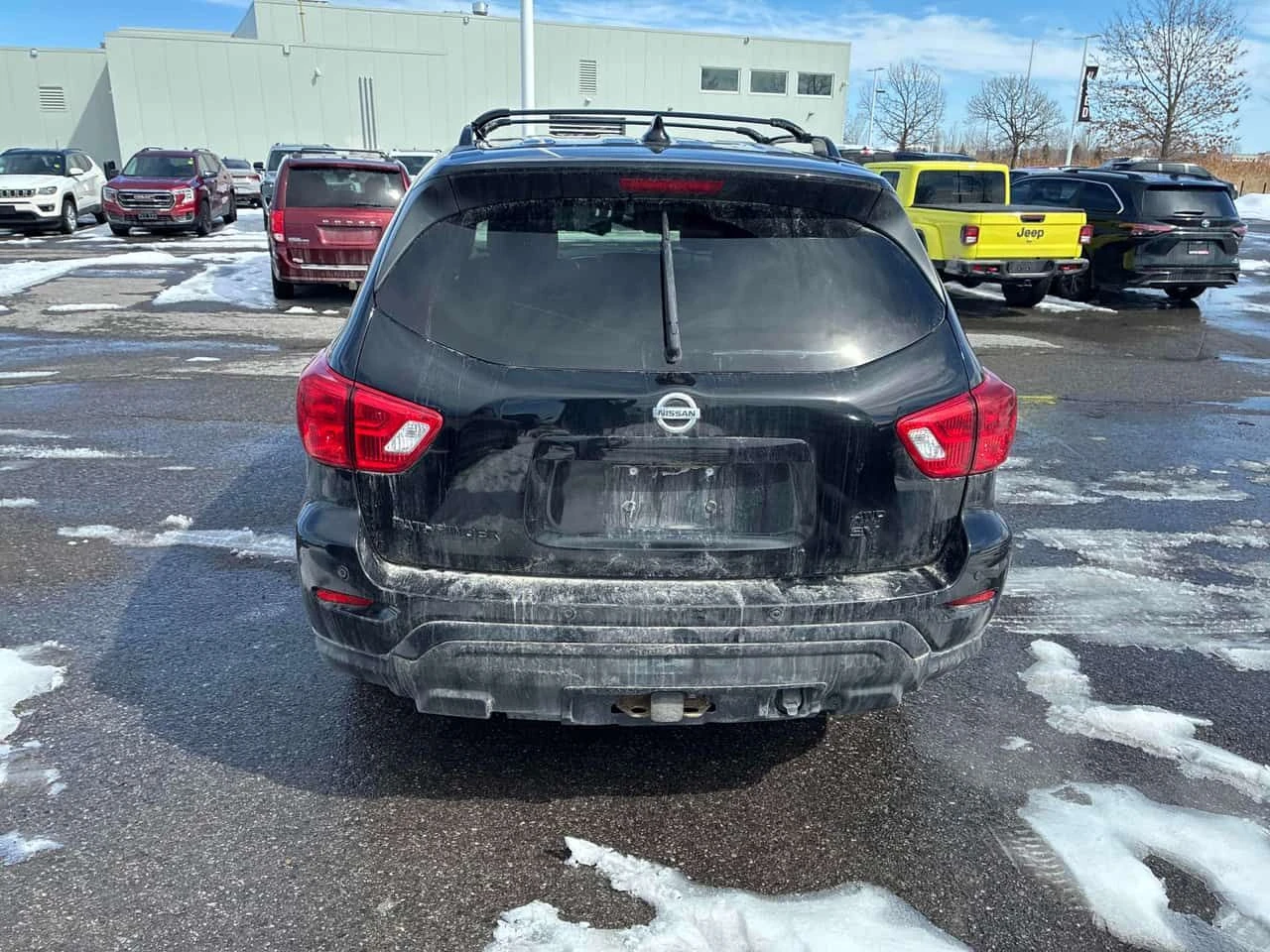 Nissan Pathfinder * SV Tech * PANO* KEYLES* ПоДГРЕВ* , снимка 4 - Автомобили и джипове - 54001683