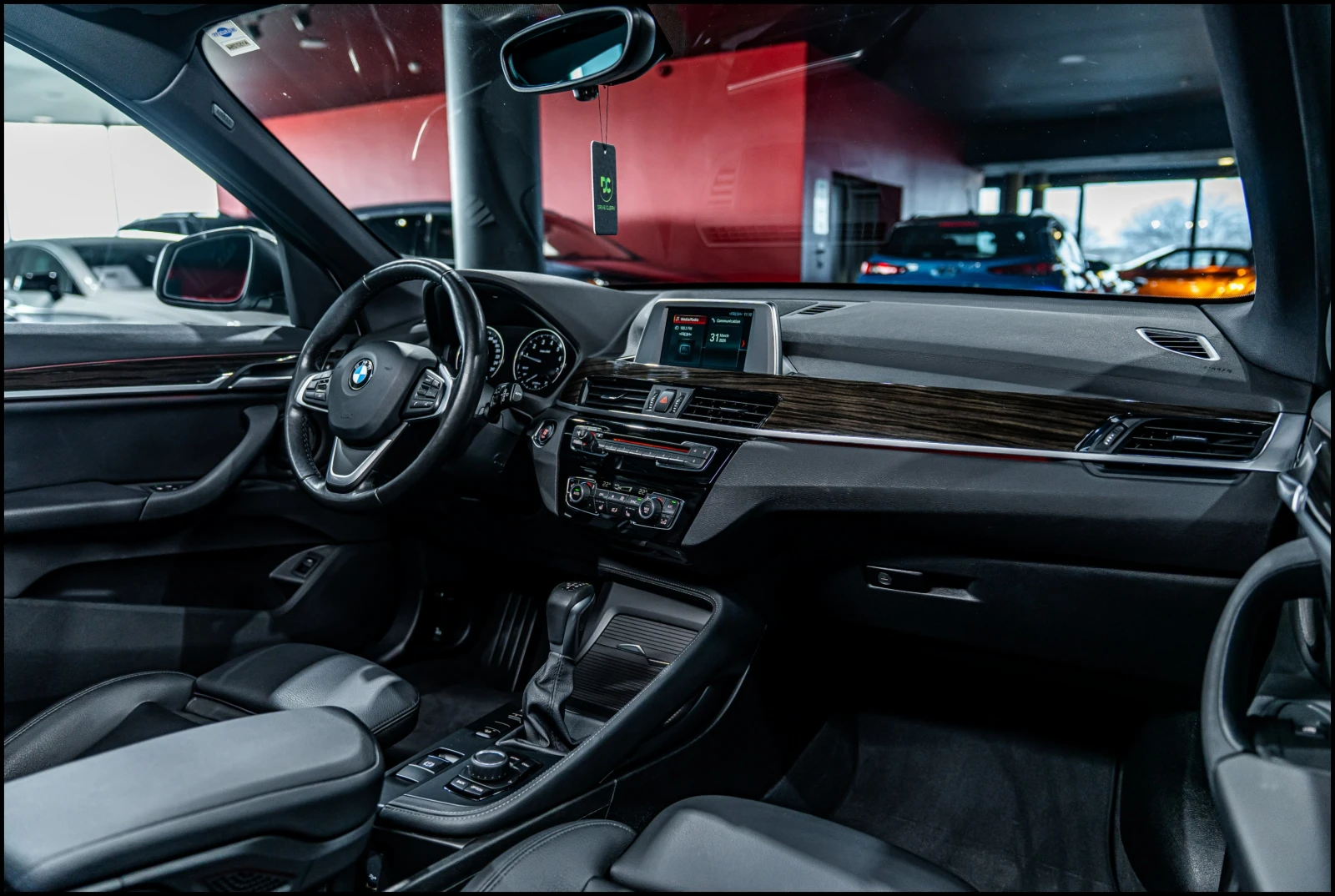 BMW X1 xDrive28i, снимка 11 - Автомобили и джипове - 54040475