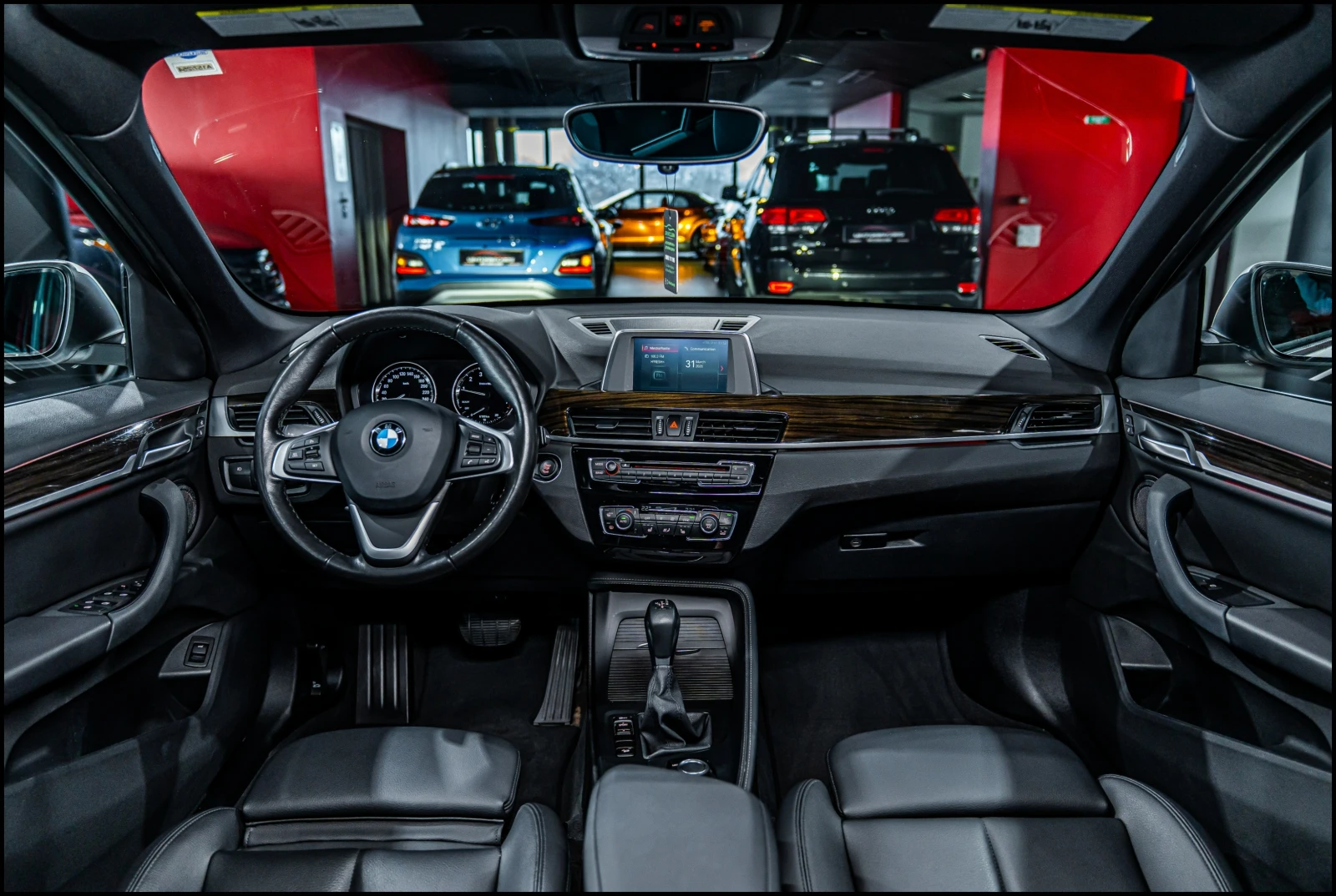 BMW X1 xDrive28i, снимка 16 - Автомобили и джипове - 54040475