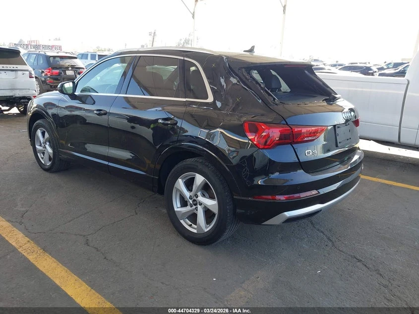 Audi Q3 2.0l Premium Plus 40 Tfsi Quattro Tiptronic, снимка 3 - Автомобили и джипове - 54306930