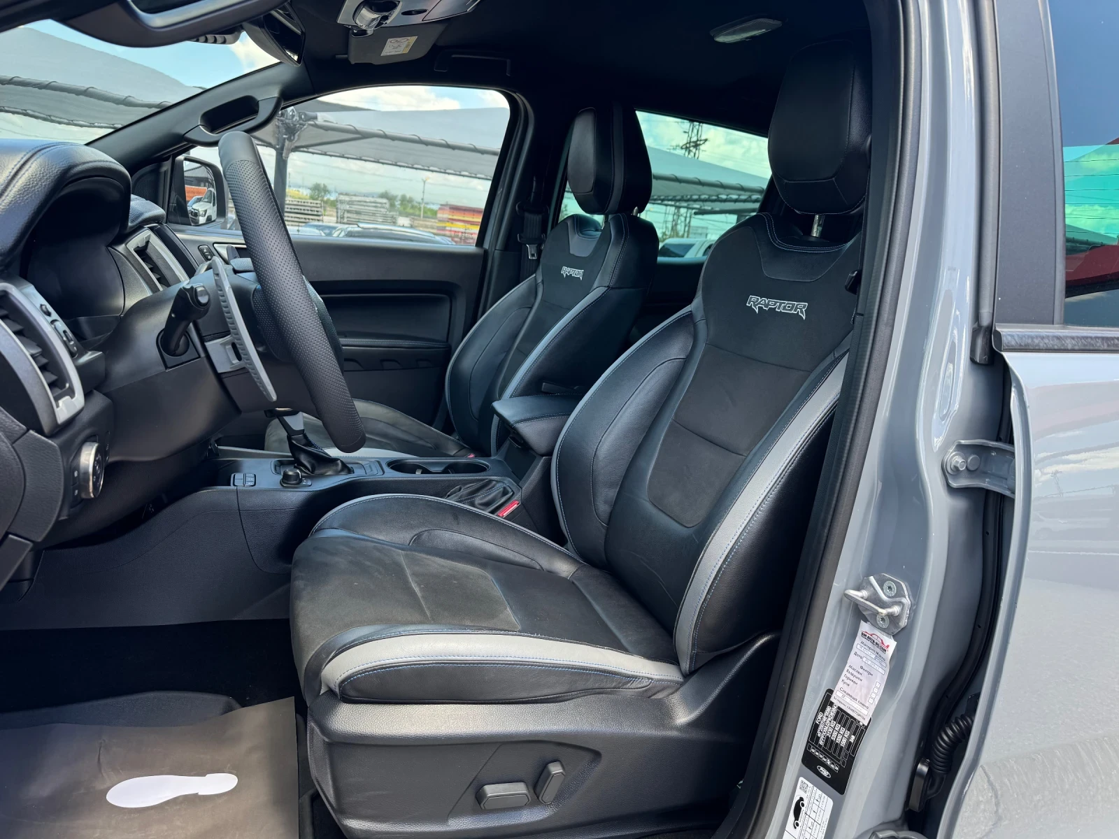 Ford Raptor 2.0D-CHRIS KYLE EDITION-CAMERA-ПОДГРЕВ-ОБДУХВАНЕ, снимка 9 - Автомобили и джипове - 54924148