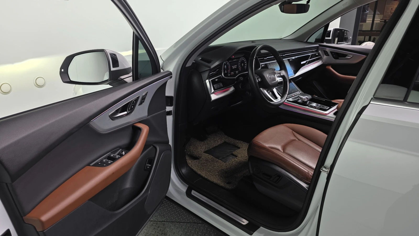 Audi Q7 45 TDI Quattro, снимка 10 - Автомобили и джипове - 55369265