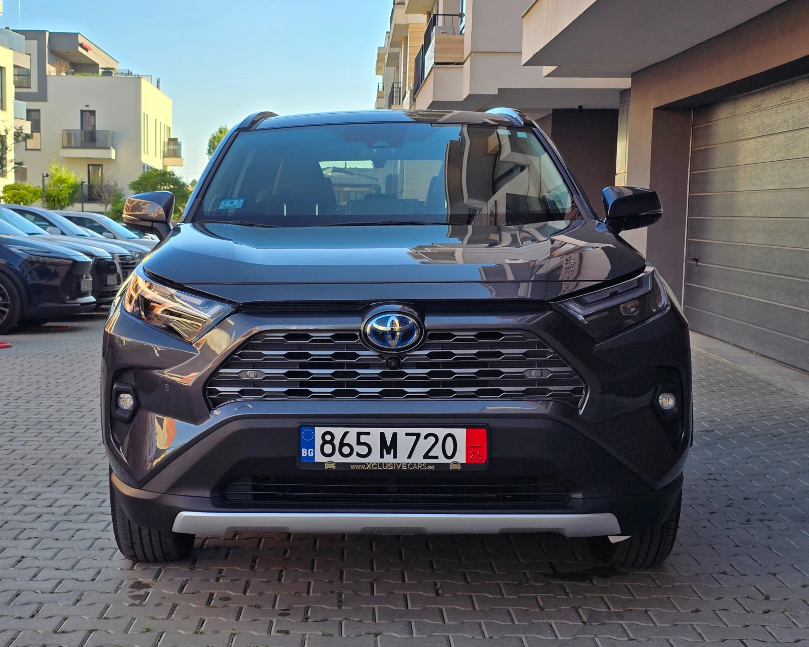 Toyota Rav4 2.5 HYBRID LIMITED AWD   FULL EXTRAS, снимка 2 - Автомобили и джипове - 55677860
