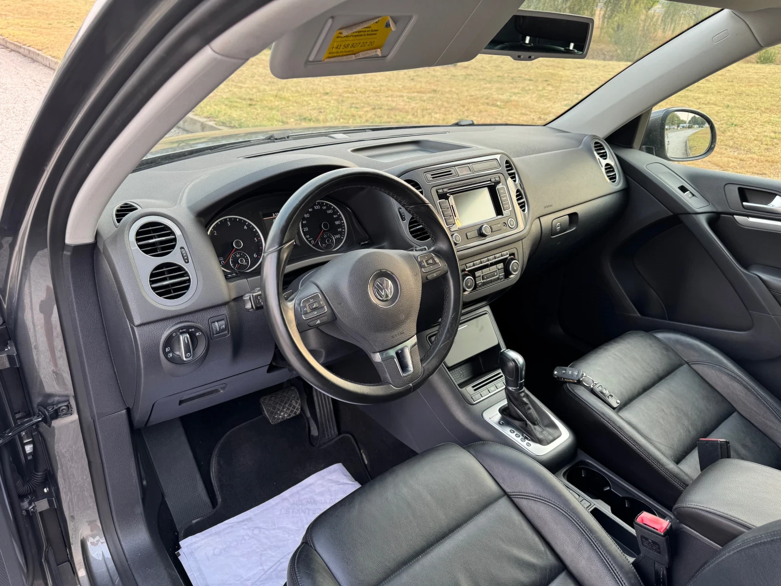 VW Tiguan 2.0TDI 4x4 Full, снимка 15 - Автомобили и джипове - 55711113