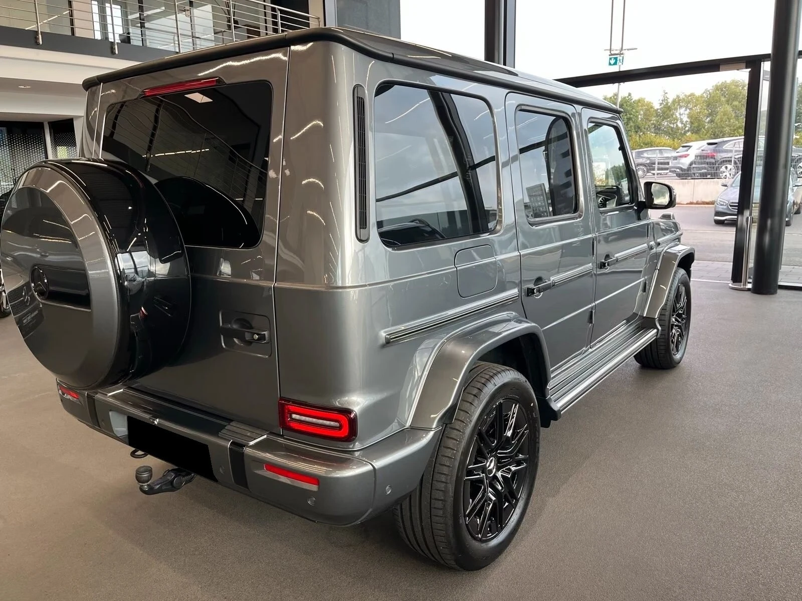 Mercedes-Benz G 450 d/ AMG / NIGHT / BURM/ EXCLUSIVE/ MANUFAKTUR/ 360/, снимка 5 - Автомобили и джипове - 55802075