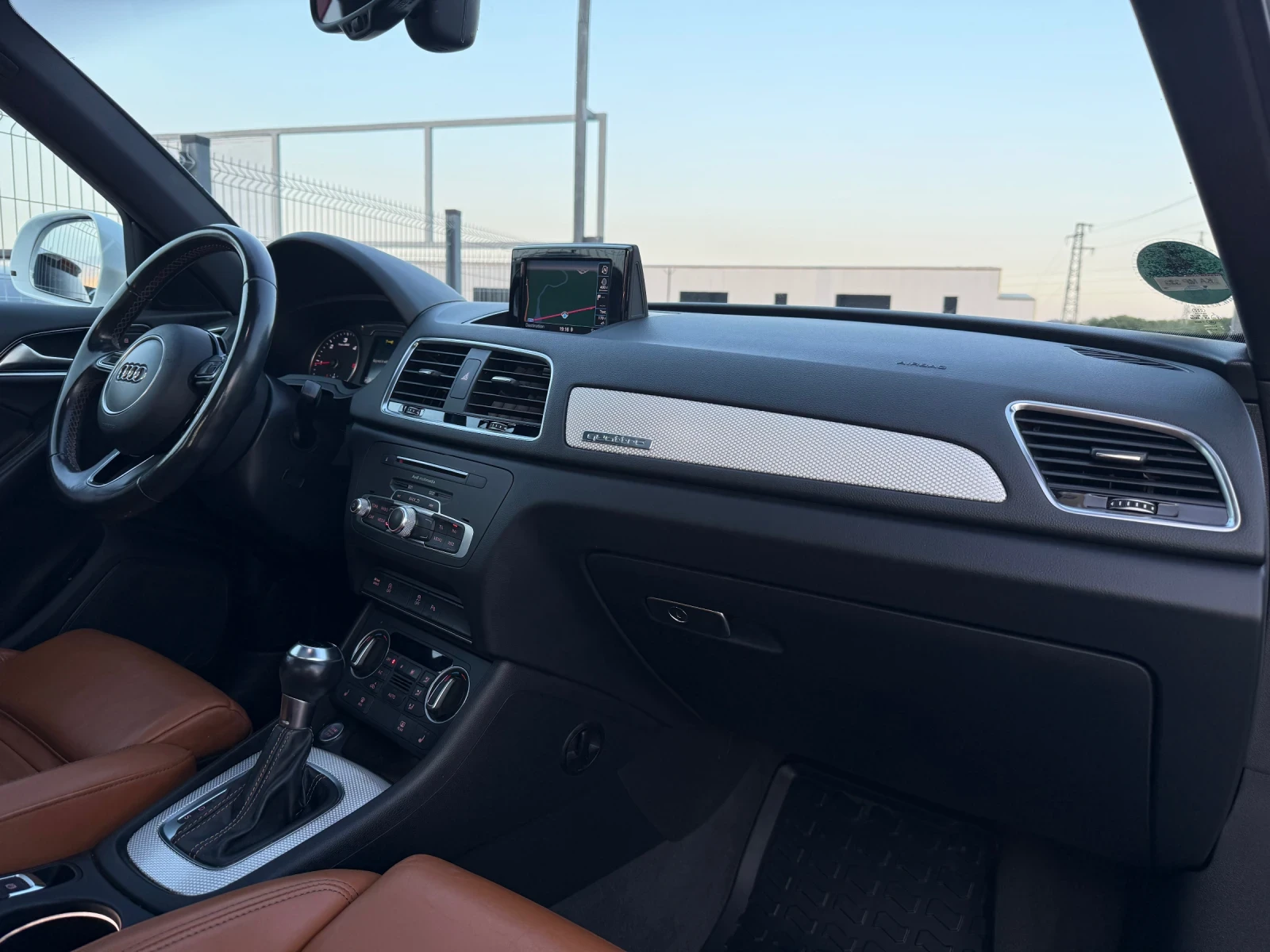 Audi Q3 2.0D* 2016г* 202.000КМ* Сервизна История* , снимка 12 - Автомобили и джипове - 56046376