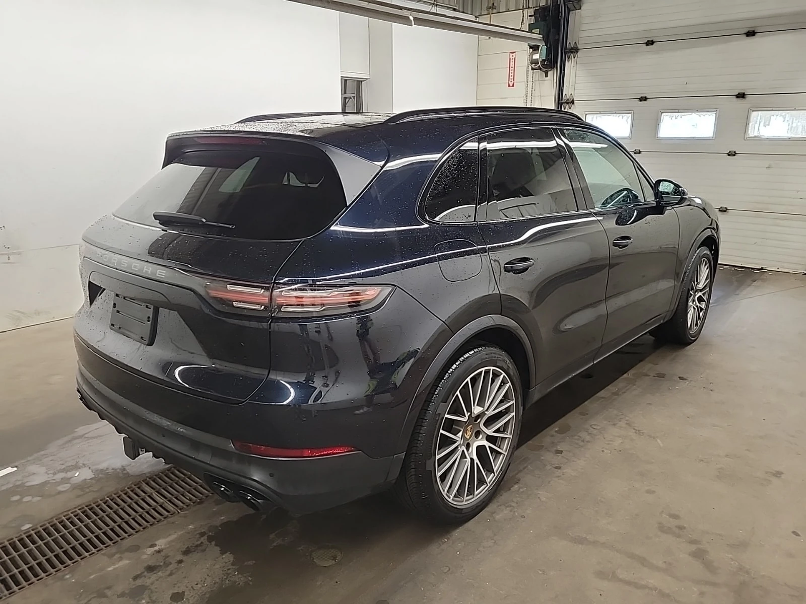 Porsche Cayenne * AWD * CARFAX * , снимка 3 - Автомобили и джипове - 56159406