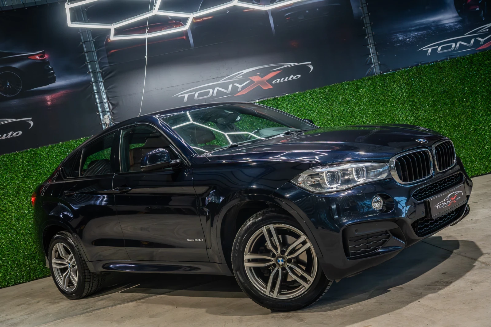 BMW X6 3.0D/ INDIVIDUAL/ Harman Kardon/ Softclose/ M-pack, снимка 4 - Автомобили и джипове - 56315637
