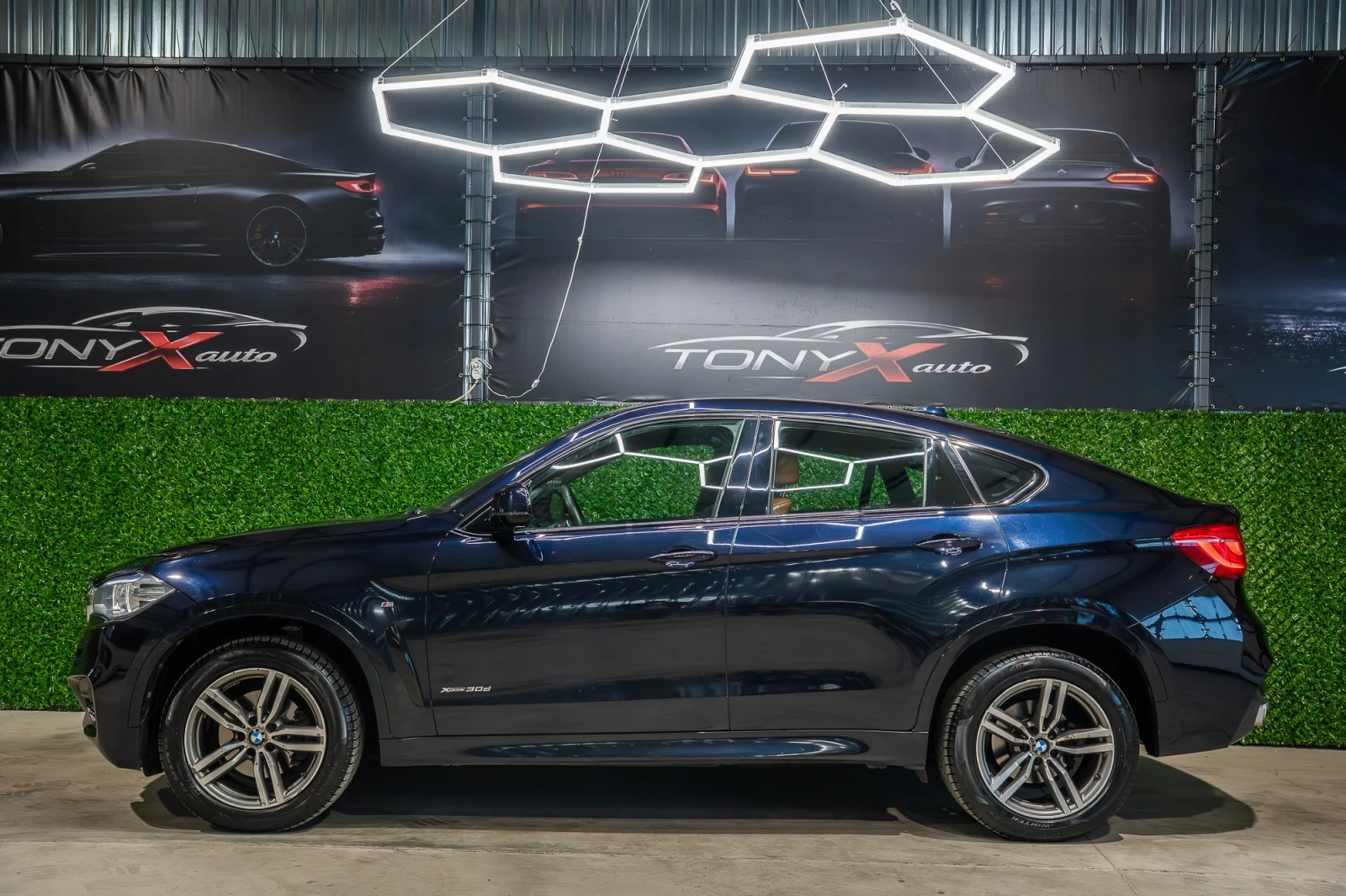 BMW X6 3.0D/ INDIVIDUAL/ Harman Kardon/ Softclose/ M-pack, снимка 9 - Автомобили и джипове - 56315637