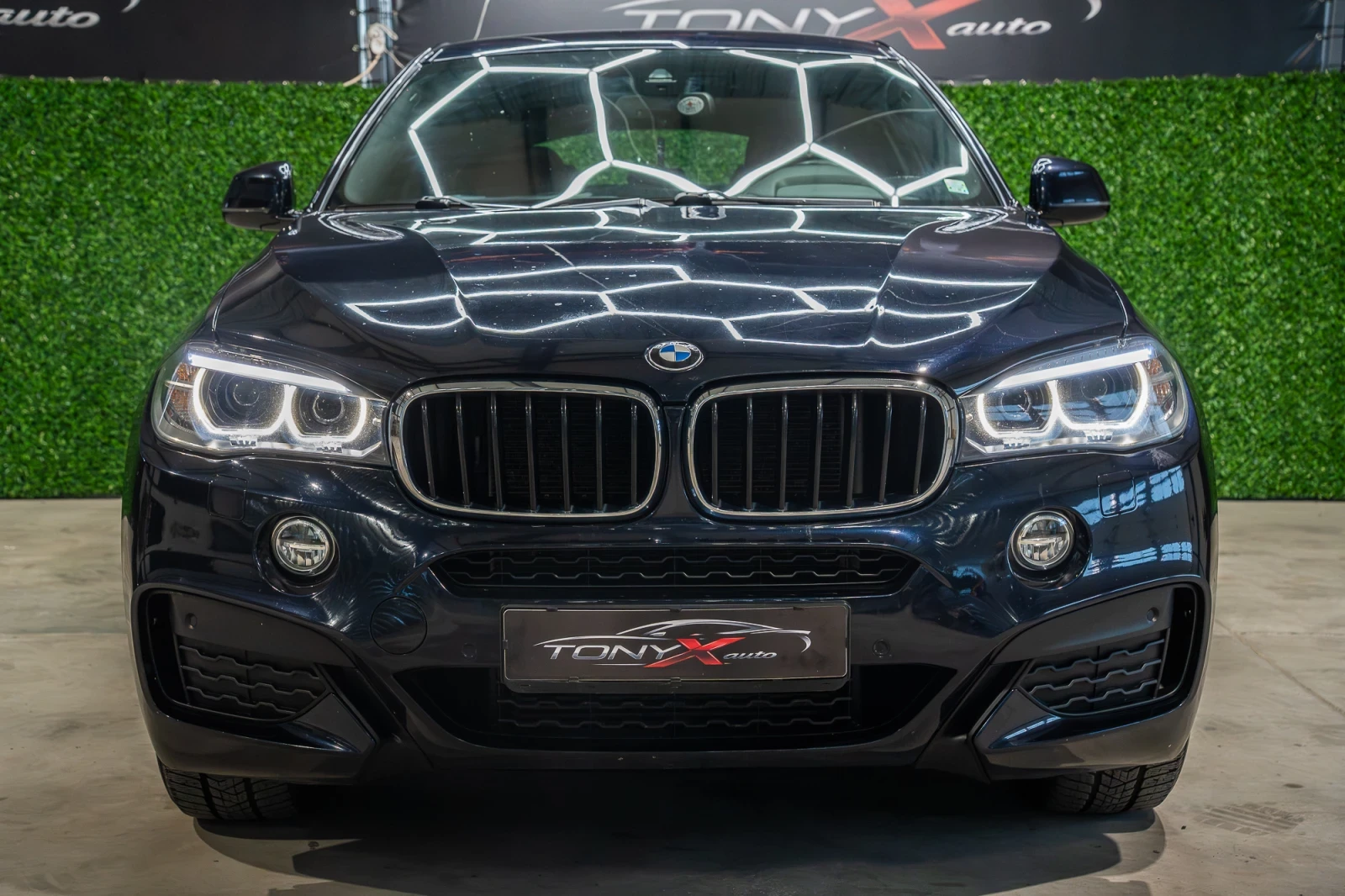 BMW X6 3.0D/ INDIVIDUAL/ Harman Kardon/ Softclose/ M-pack, снимка 2 - Автомобили и джипове - 56315637
