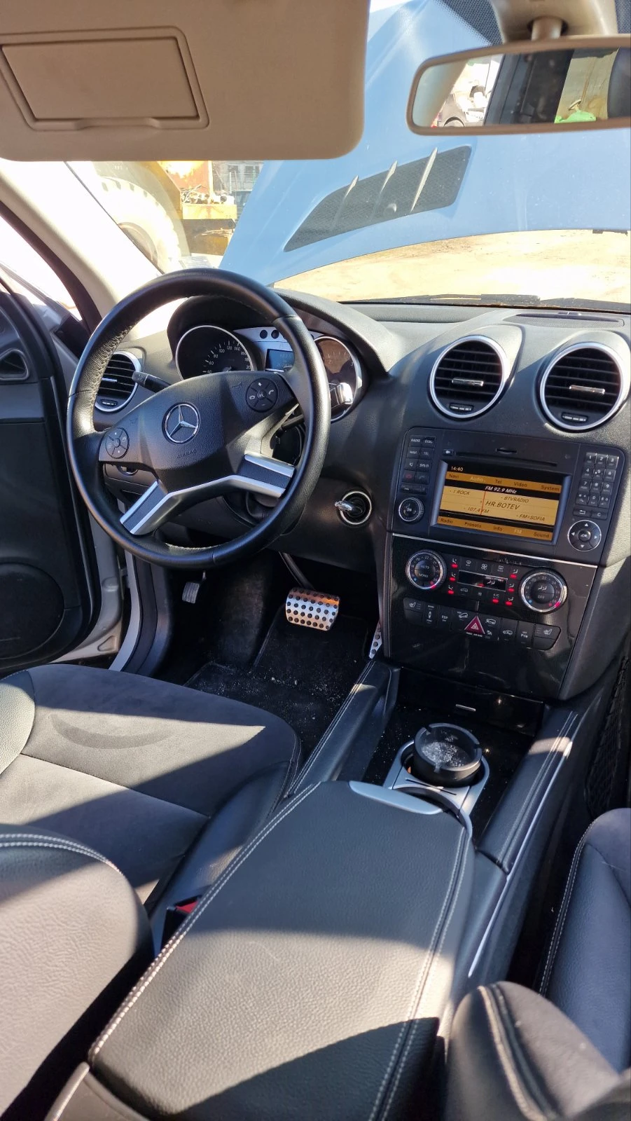 Mercedes-Benz ML 320, снимка 7 - Автомобили и джипове - 56565527