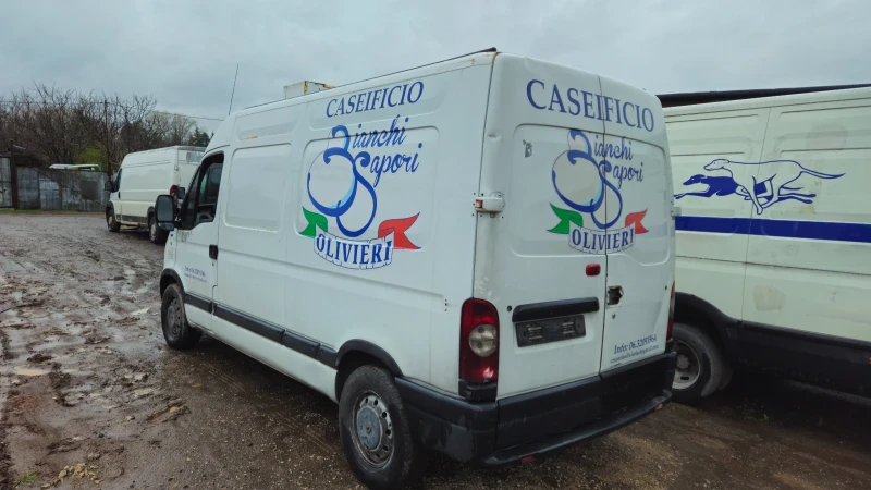 Renault Master 2.5dci/на части , снимка 3 - Бусове и автобуси - 49740037