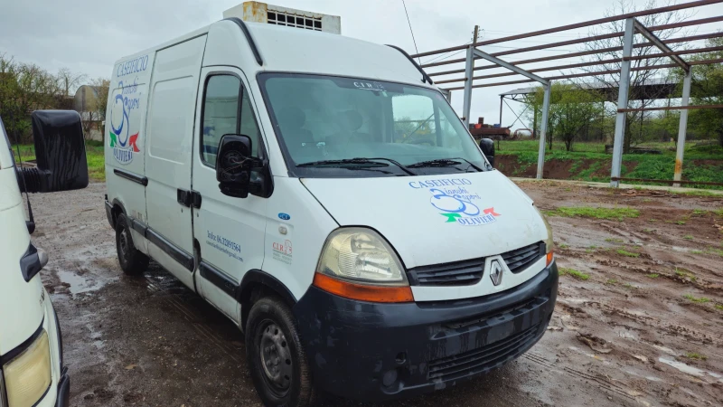 Renault Master 2.5dci/на части , снимка 2 - Бусове и автобуси - 49740037