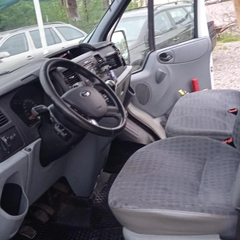 Ford Transit 2.2-D-8+ 1-КЛИМАТИК, снимка 9 - Бусове и автобуси - 36623273