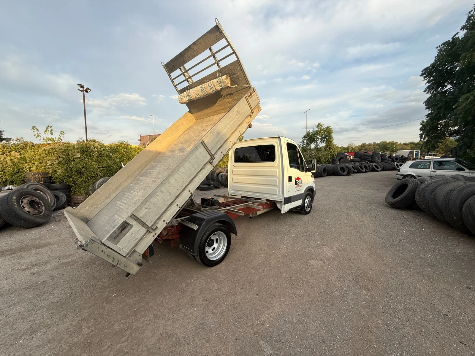 Iveco 3512 Тристранен самосвал - изображение 9