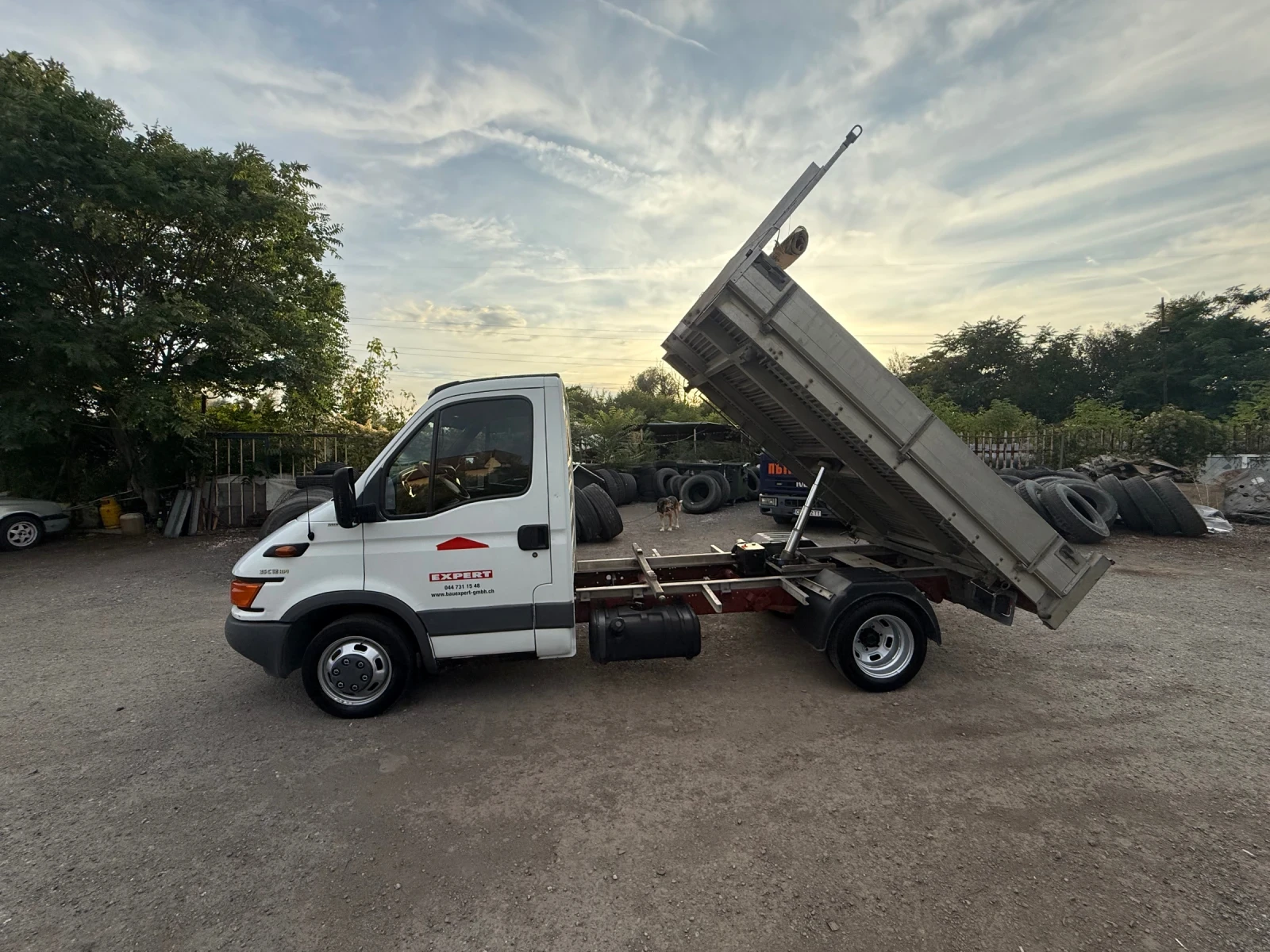 Iveco 3512 Тристранен самосвал - изображение 6