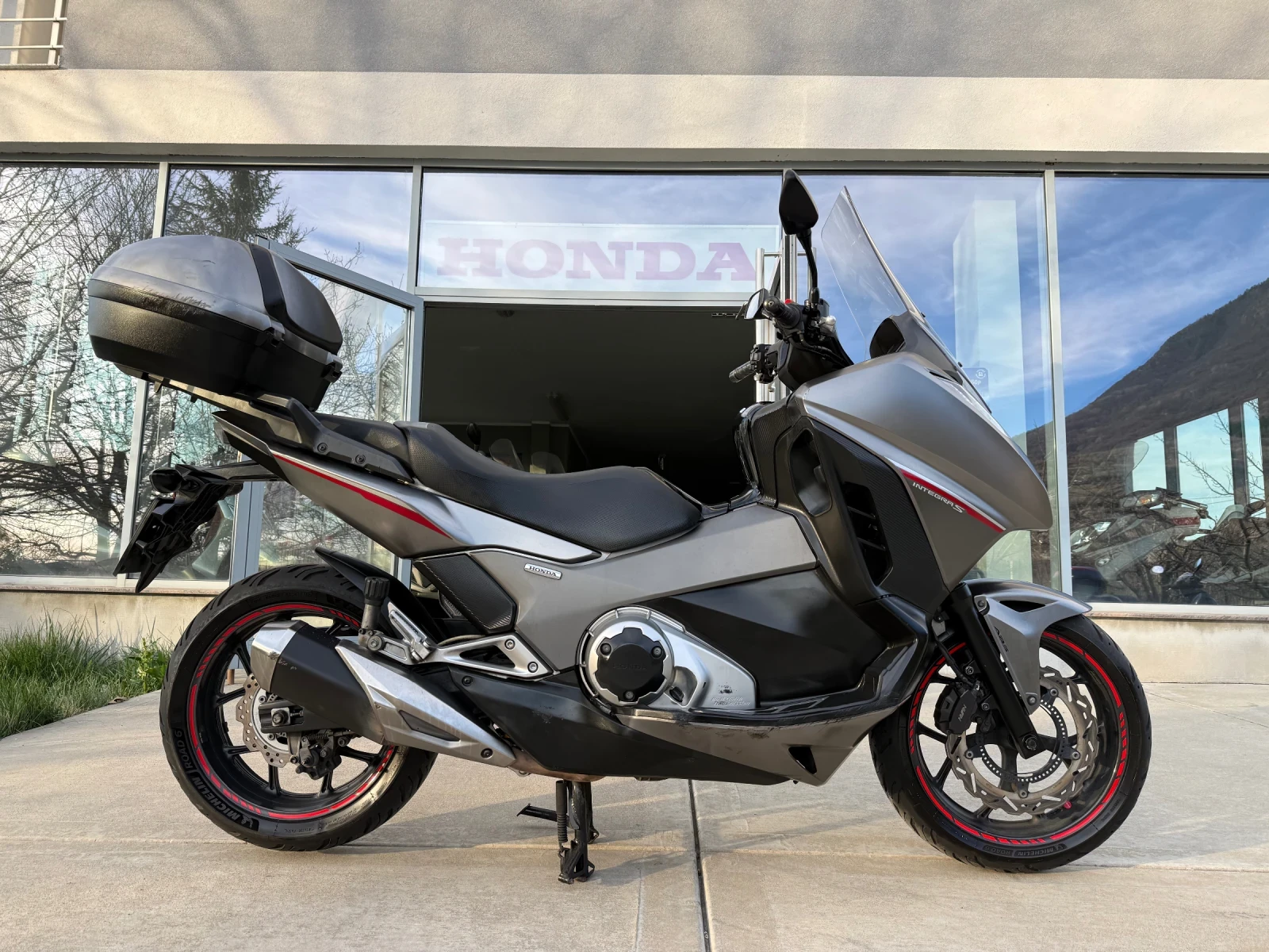 Honda Integra LED 750 ABS