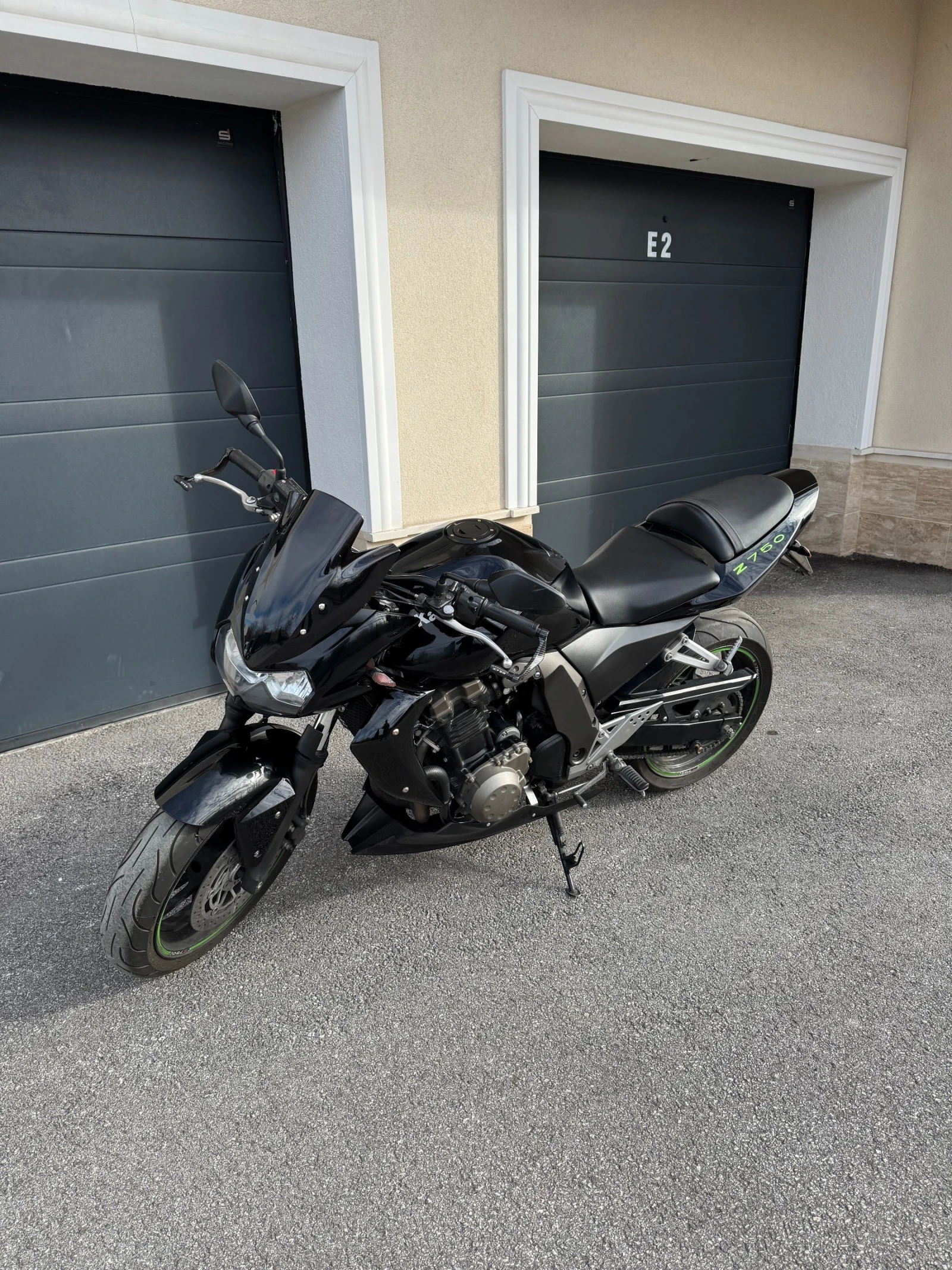 Kawasaki Z 750, снимка 5 - Мотоциклети и мототехника - 54116253