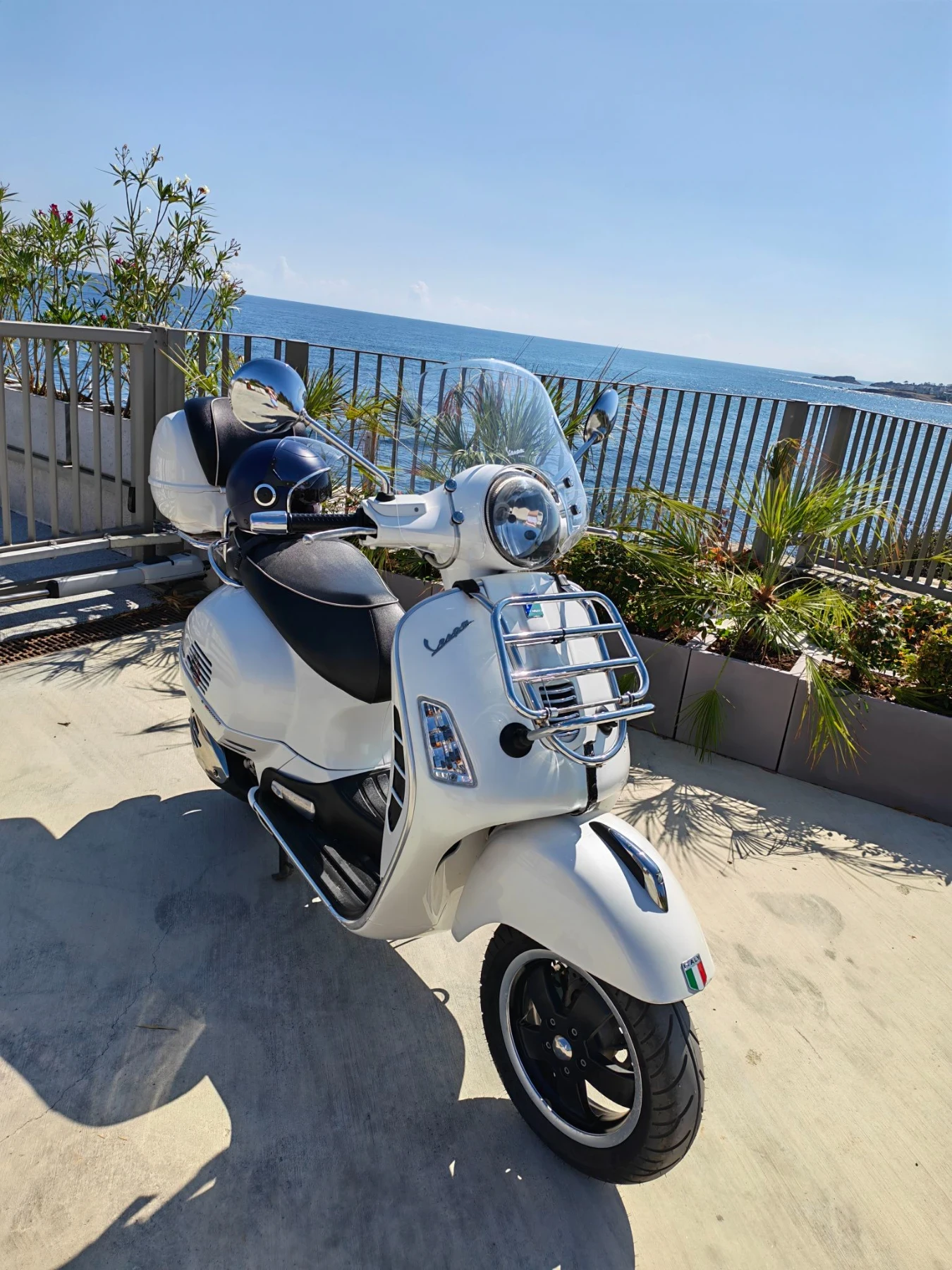 Vespa GTS  300ie, снимка 7 - Мотоциклети и мототехника - 55885008