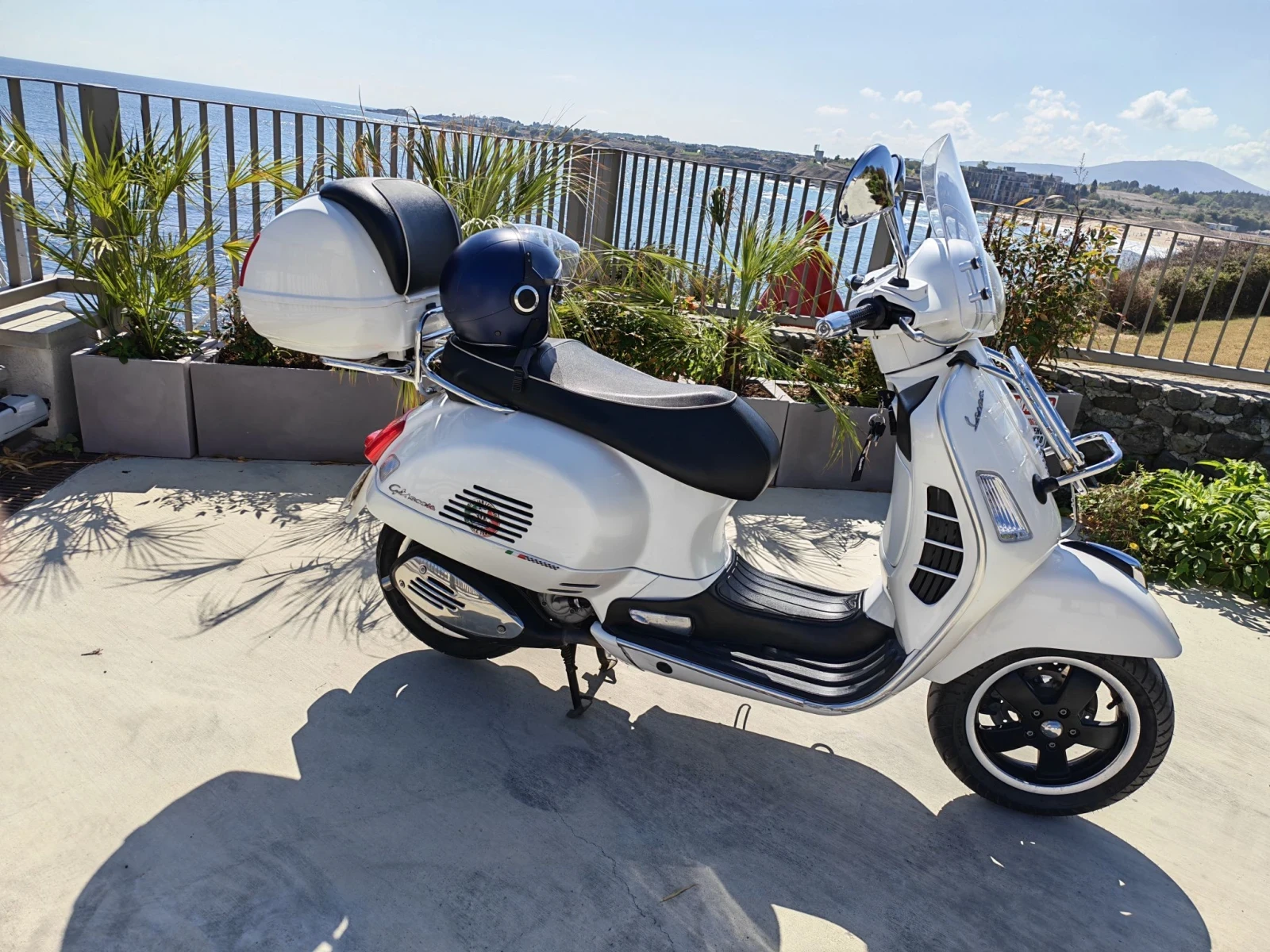 Vespa GTS  300ie, снимка 8 - Мотоциклети и мототехника - 55885008