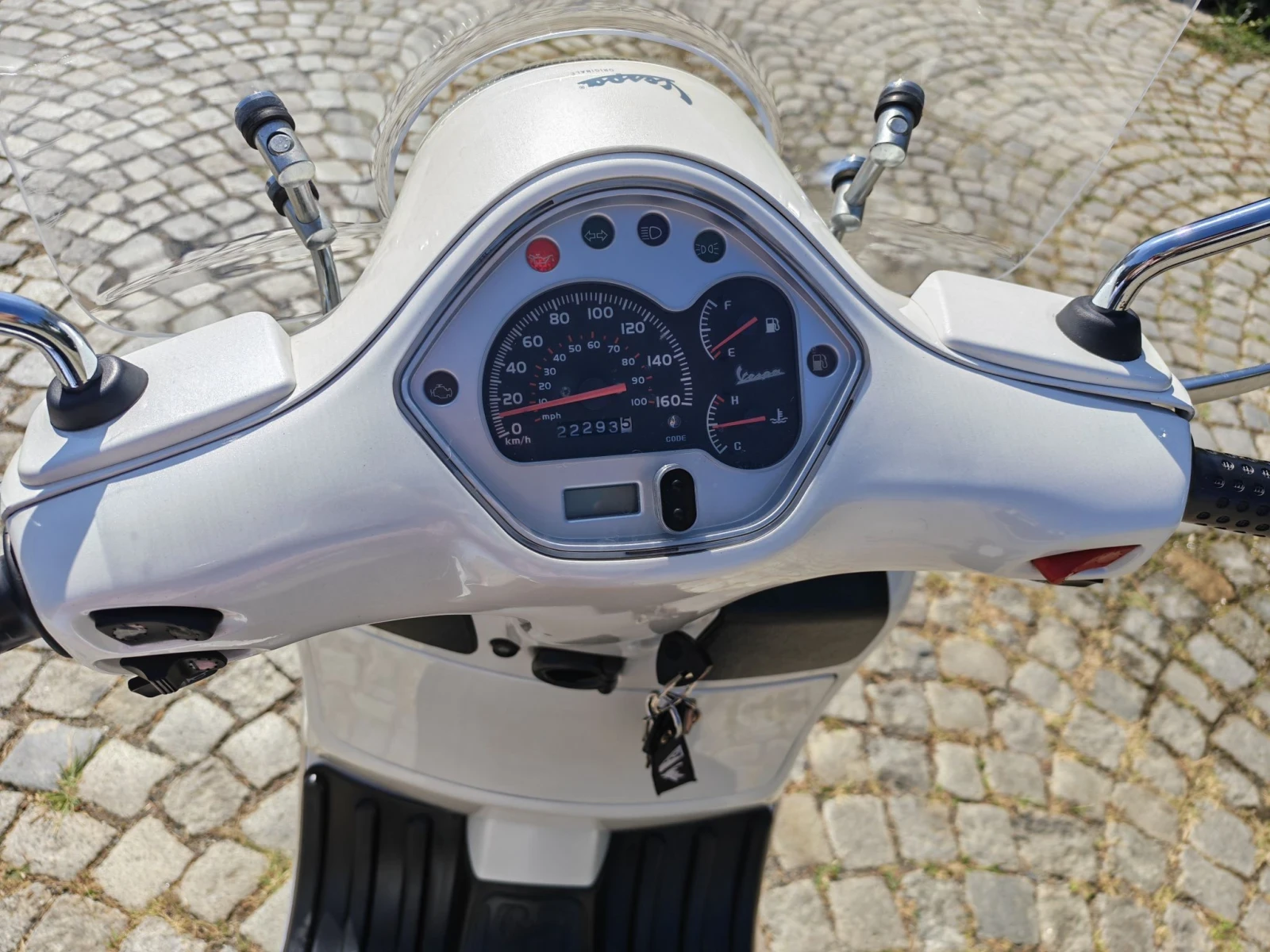 Vespa GTS  300ie, снимка 11 - Мотоциклети и мототехника - 55885008