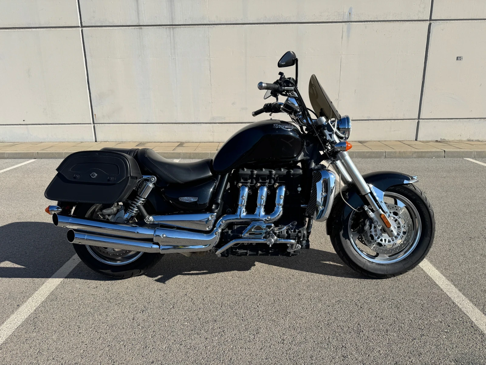 Triumph Rocket 3 БЕЗ АНАЛОГ НА ПАЗАРА , снимка 2 - Мотоциклети и мототехника - 56209225