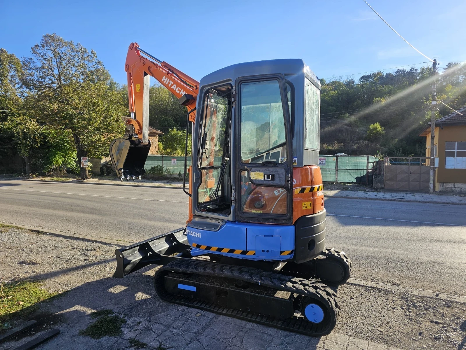 Багер Hitachi EX30U - изображение 5