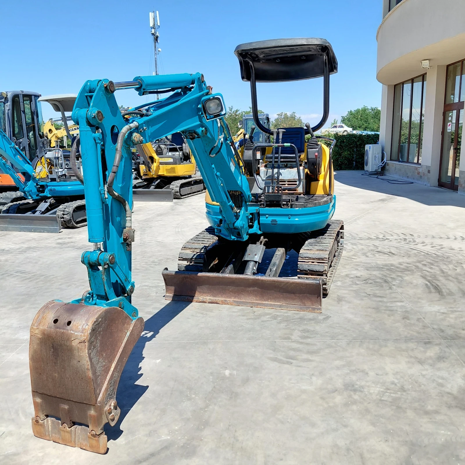 Багер Kubota U-20-3 * 1700 МОТОЧАСА * ЛИНИЯ ЗА ЧУК * , снимка 8 - Индустриална техника - 53965324