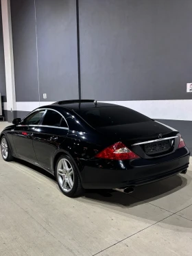  Mercedes-Benz CLS 32...