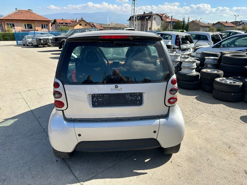 Smart Fortwo, снимка 5 - Автомобили и джипове - 42527792