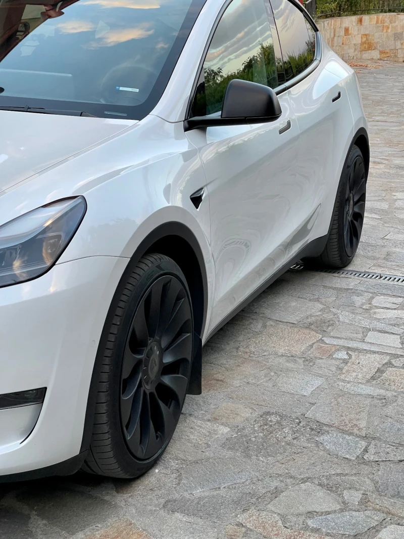 Tesla Model Y Peformance Гаранционна, снимка 16 - Автомобили и джипове - 47652611