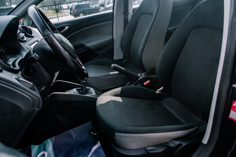 Seat Ibiza ST, снимка 6 - Автомобили и джипове - 44370710