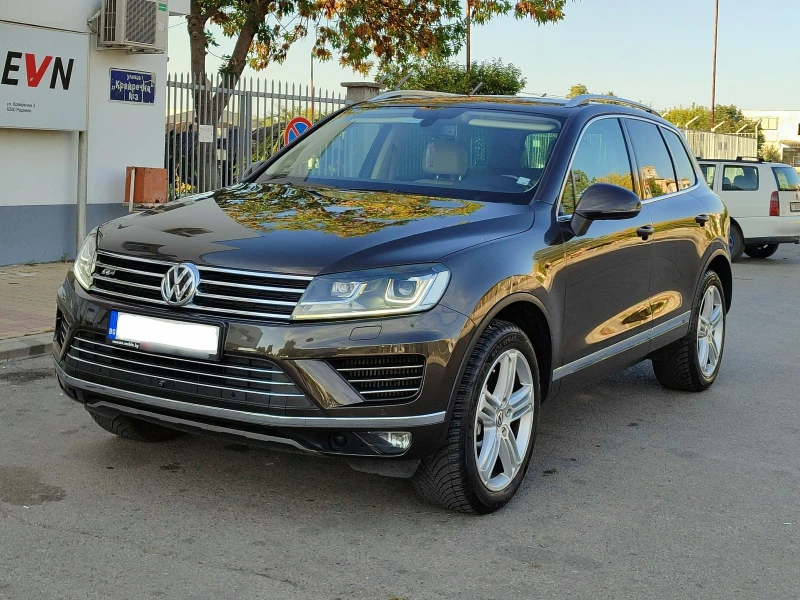 VW Touareg Face lift 3.0tdi 262hp 8sp, снимка 4 - Автомобили и джипове - 47395742