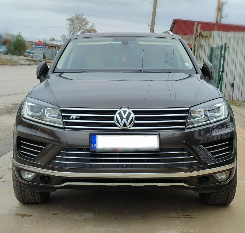 VW Touareg Face lift 3.0tdi 262hp 8sp R line, снимка 14 - Автомобили и джипове - 49500325